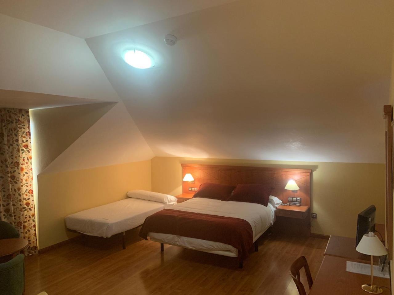 Hotel Camino Real Arcahueja ภายนอก รูปภาพ